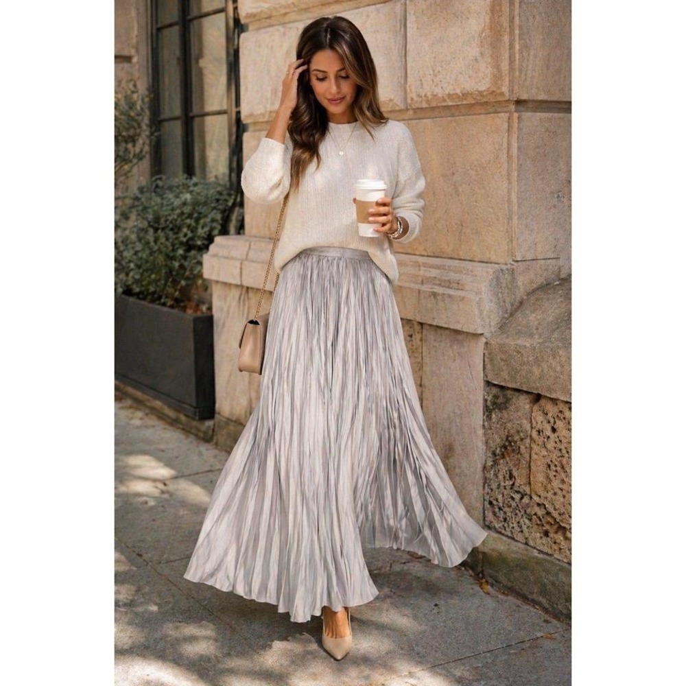 VICI Pleated Midi Skirt Gray Satin High Waist Zip Women Small‎ Flowy